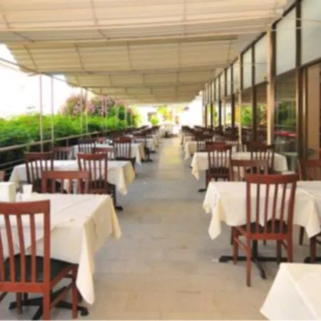 Hotel Blue Rainbow (adults Only) İçmeler