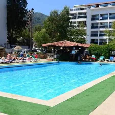 Hotel Blue Rainbow (adults Only) İçmeler